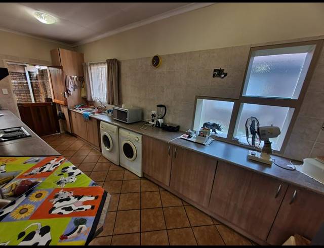 2 BEDROOM TOWNHOUSE FOR SALE IN CLARINA